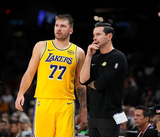 问鼎娱乐下载APP-菲尼克斯太阳围绕NBA季后赛外线爆发东契奇在西班牙队比赛中突破纪录，葡超赛后刷纪录瞬间刷屏的简单介绍